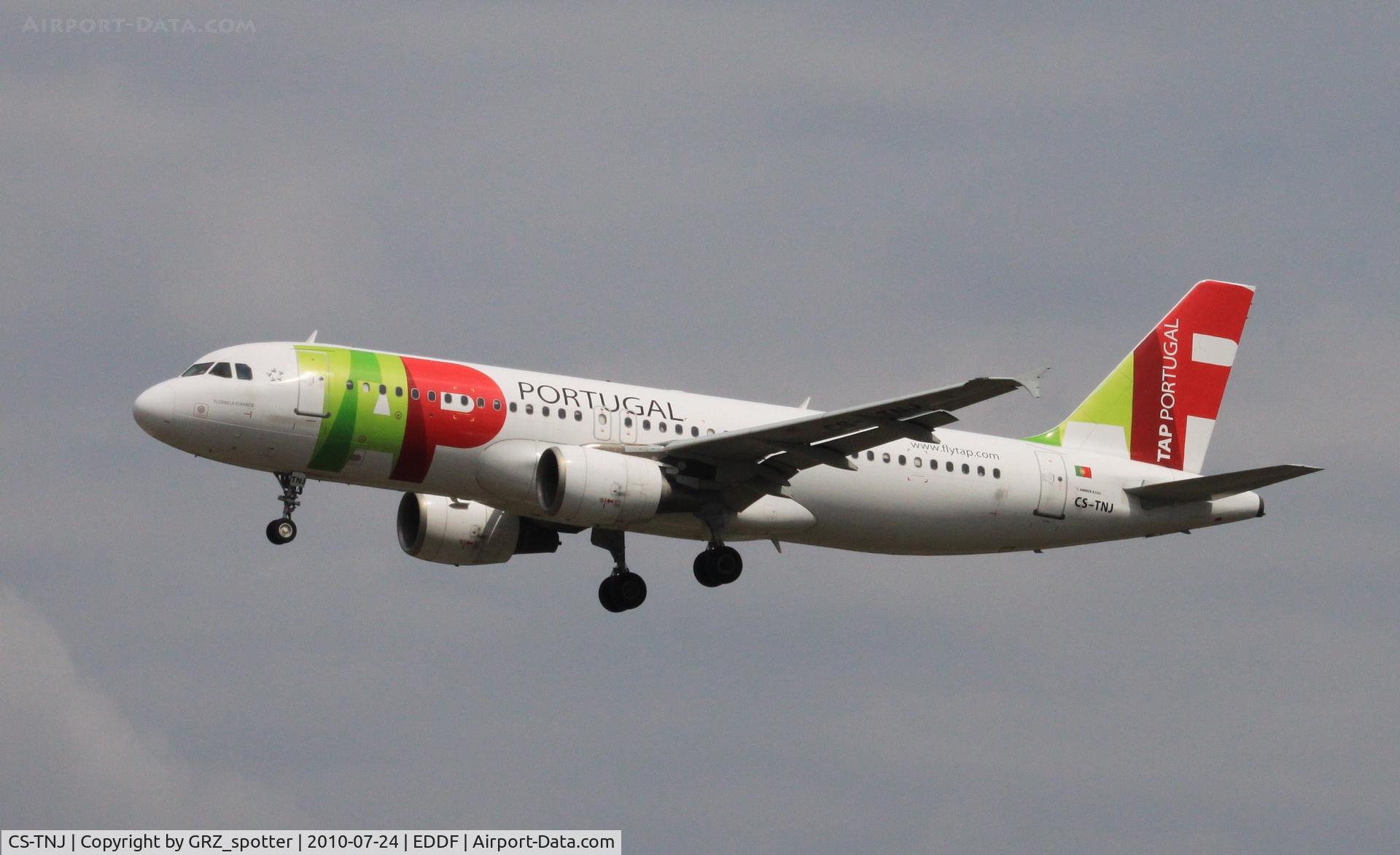 CS-TNJ, 2000 Airbus A320-214 C/N 1181, ...