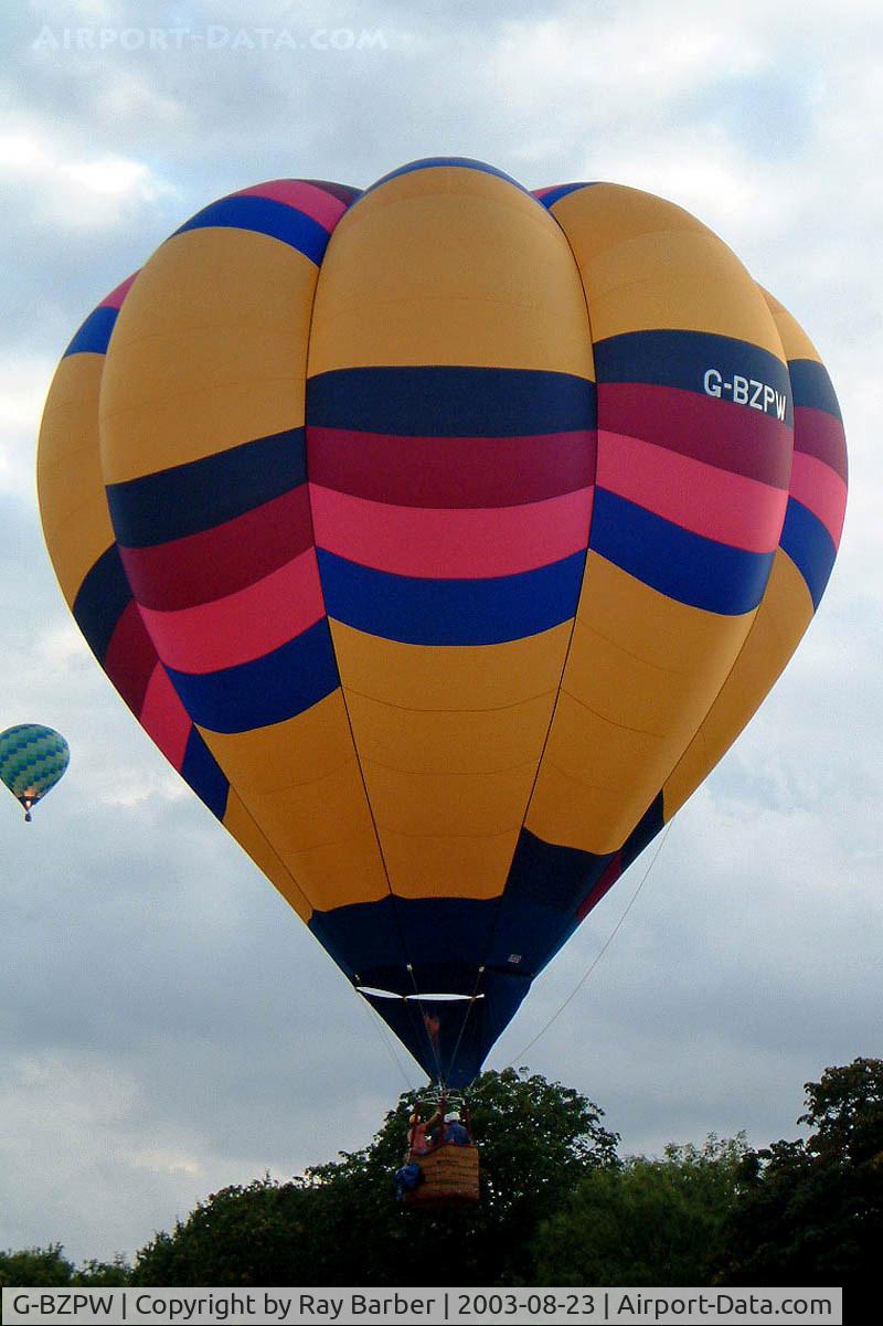 G-BZPW, 2000 Cameron Balloons V-77 C/N 6245, Cameron V-77 HAFB [6245] Loseley Park Guilford~UK 23/08/2003