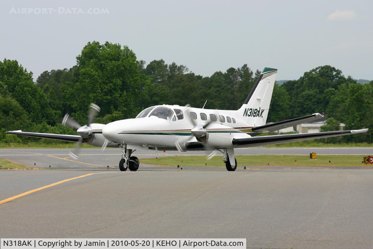 N318AK, 1978 Cessna 441 Conquest II C/N 441-0070, With the Garrett engines, I was expecting this plane to be much louder than it actually was.