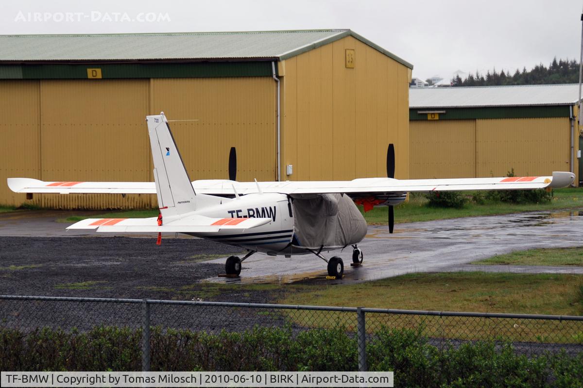 TF-BMW, 1989 Partenavia P-68 Observer 2 C/N 389-2-OB2, 