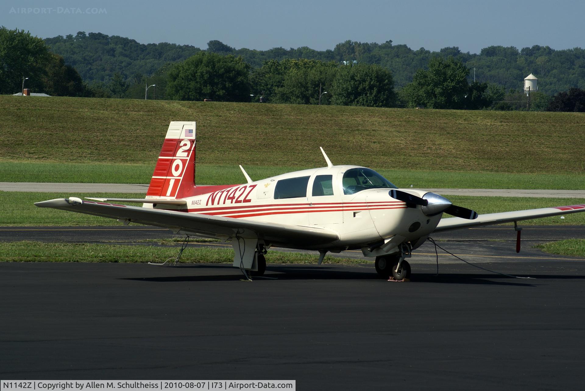 N1142Z, 1981 Mooney M20J 201 C/N 24-1177, 1981 Mooney M20J