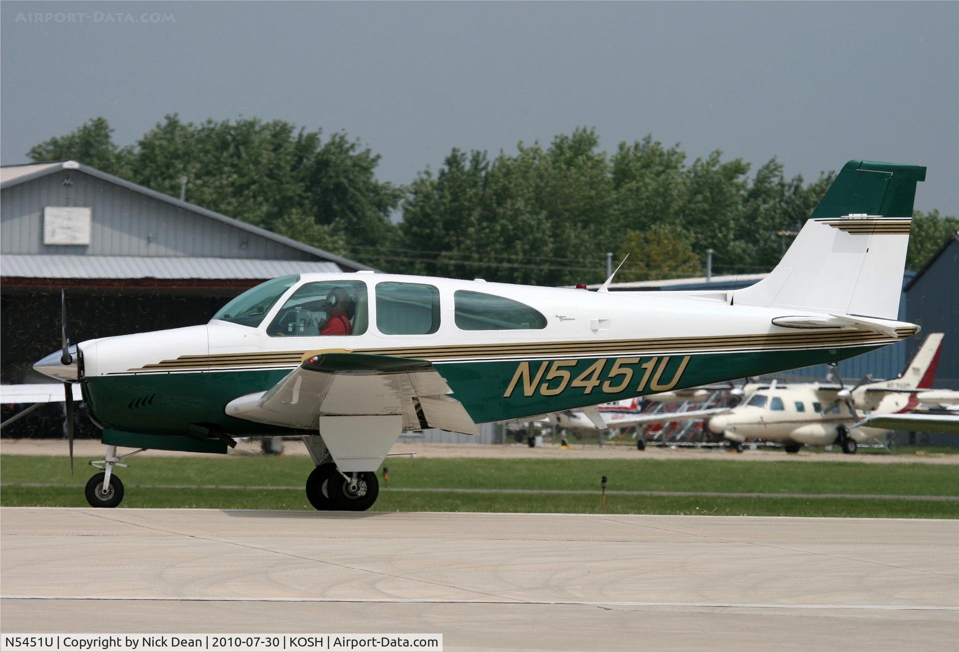 N5451U, 1967 Beech 35-C33A Debonair C/N CE-164, KOSH