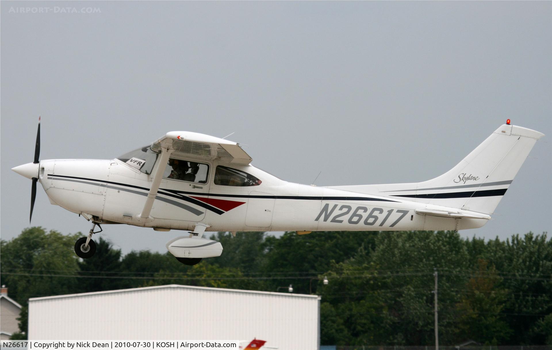 N26617, 1998 Cessna 182S Skylane C/N 18280330, KOSH