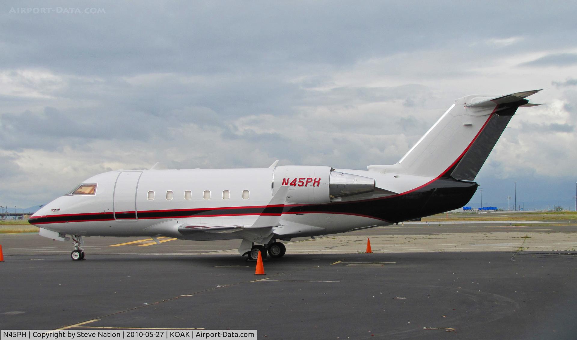 N45PH, 1983 Canadair Challenger 601 (CL-600-2A12) C/N 3004, Canadair Ltd CL-600-2A12  on North Ramp