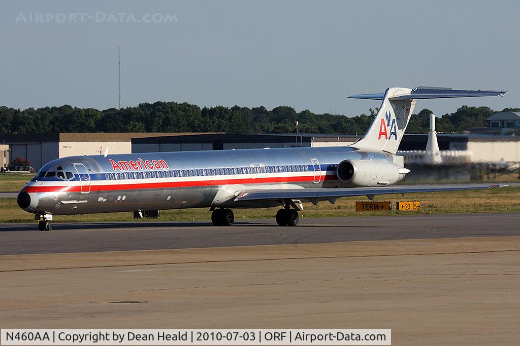 N460AA, 1988 McDonnell Douglas MD-82 (DC-9-82) C/N 49565, American Airlines N460AA taxiing to RWY 23 for departure to Dallas/Fort Worth Int'l (KDFW).