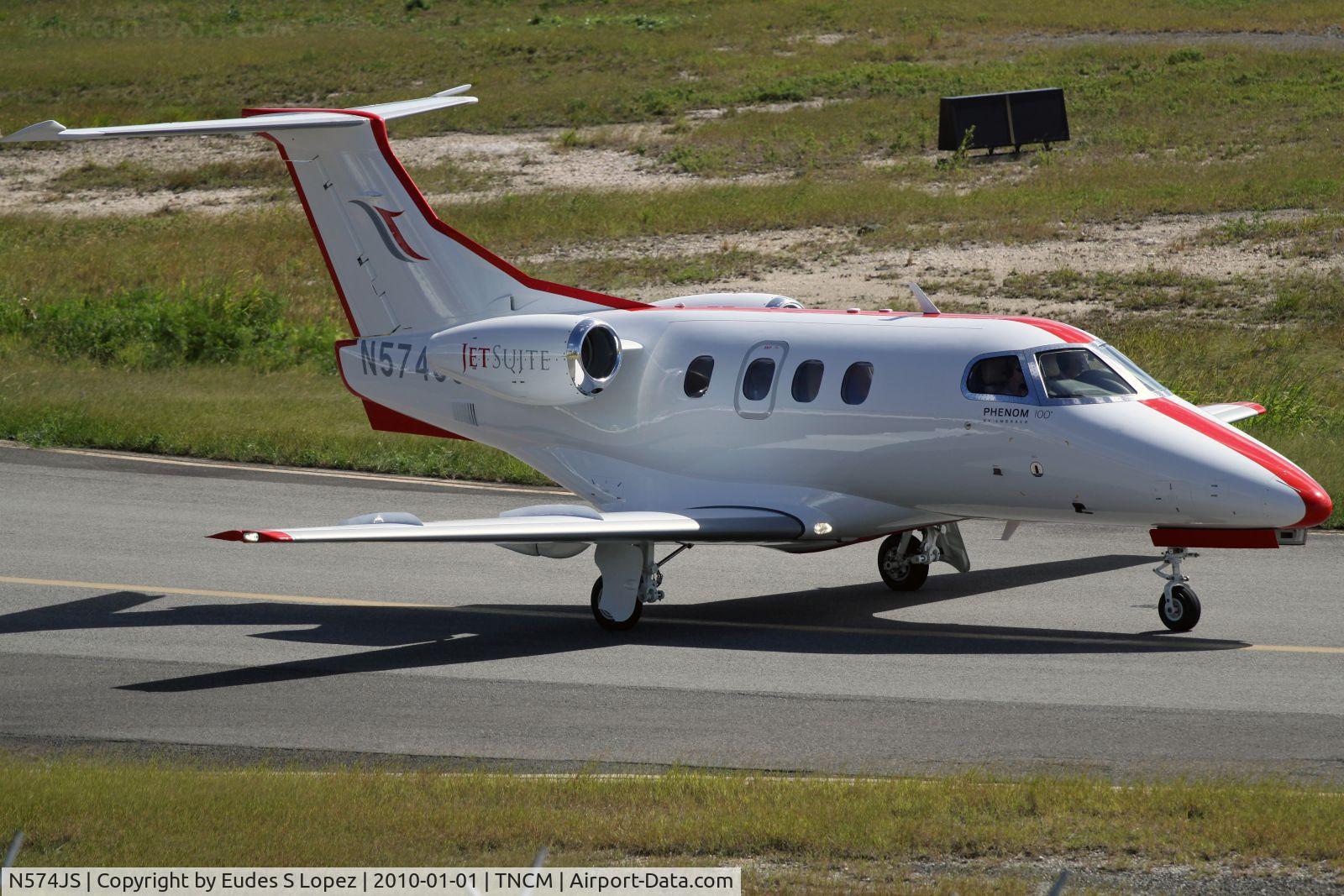 N574JS, 2009 Embraer EMB-500 Phenom 100 C/N 50000046, Ready for departure