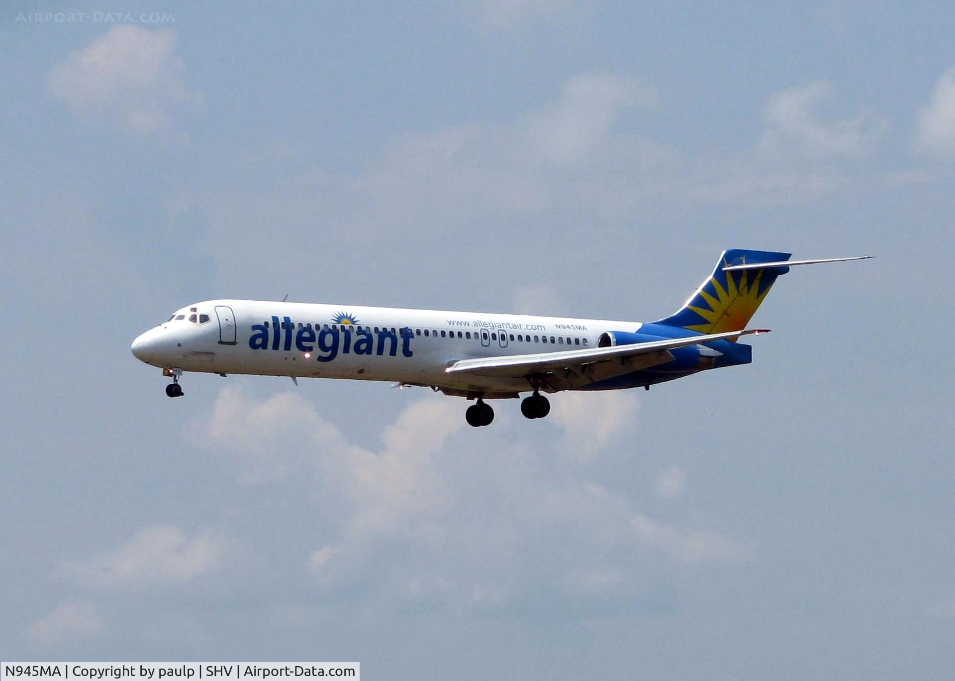 N945MA, 1988 McDonnell Douglas DC-9-87 C/N 49725, Arriving at Shreveport Regional from Laughlin/Bullhead.