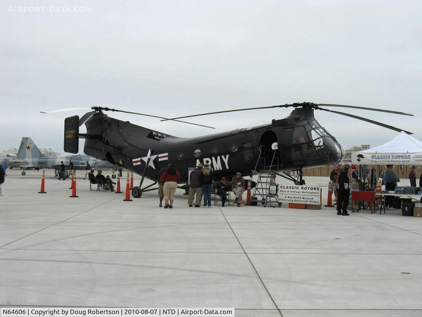 N64606, 1957 Vertol H-21B Workhorse C/N B.154 (54-4001), 1957 Vertol H21B SHAWNEE, Wright R-1820-103 Cyclone 1,425 Hp. The last 'Banana' flying!