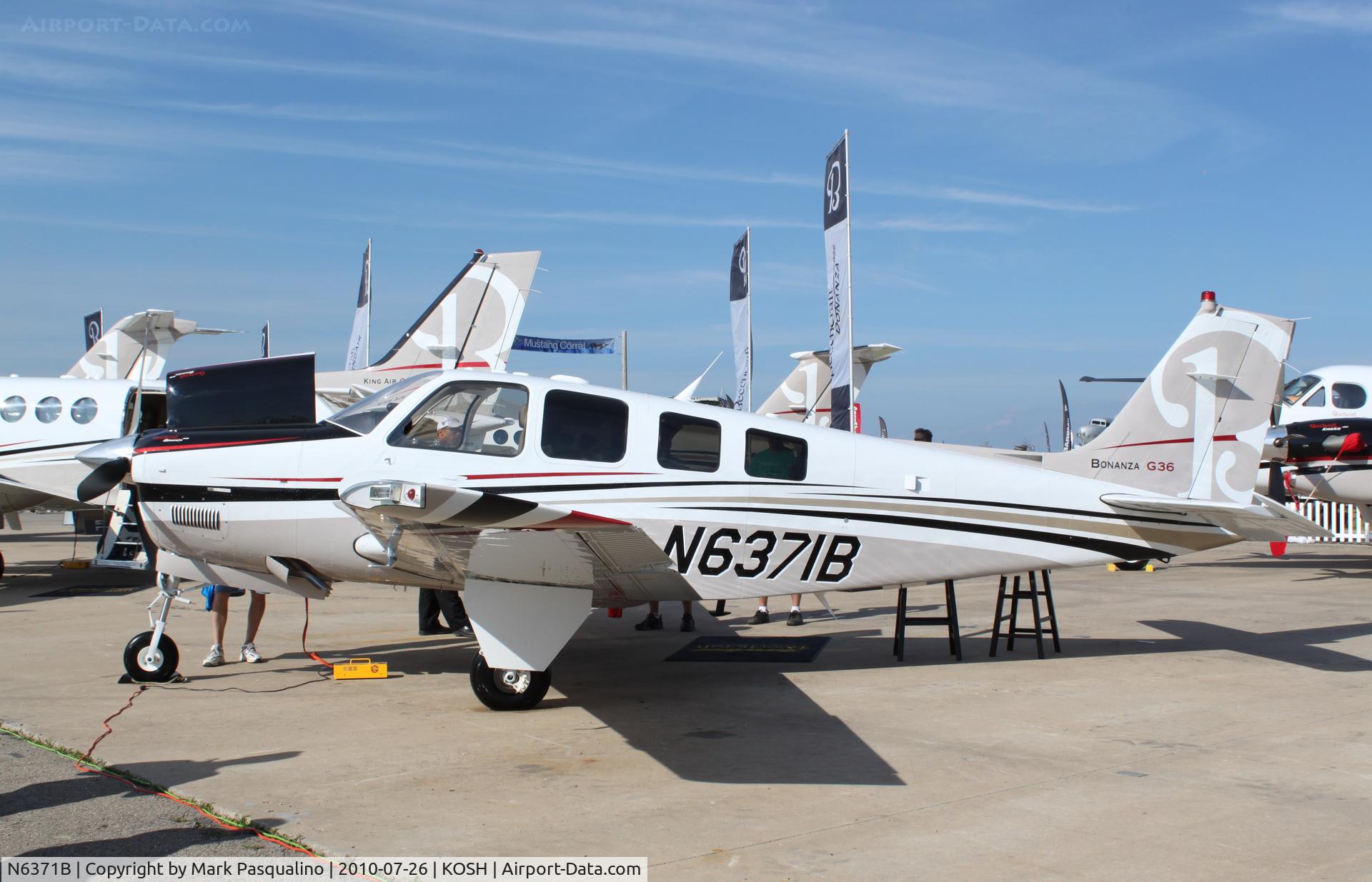 N6371B, Hawker Beechcraft Corp G36 Bonanza C/N E-3927, Beech G36