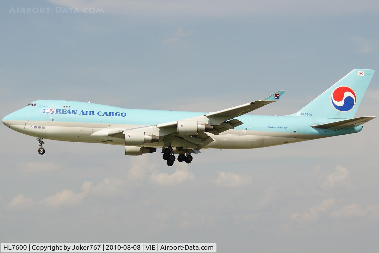 HL7600, 2004 Boeing 747-4B5F/SCD C/N 33945, Korean Air Cargo