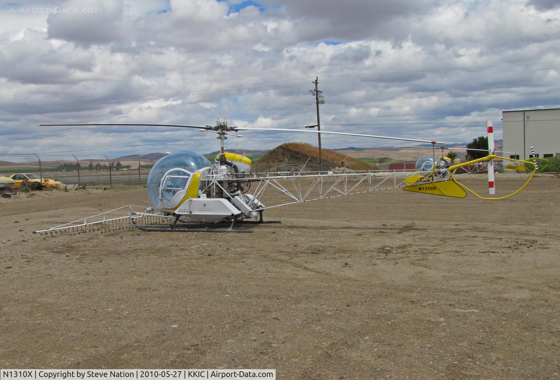 N1310X, 1966 Bell 47G-5 C/N 7814, 1966 Bell 47G-5 sprayer in 
