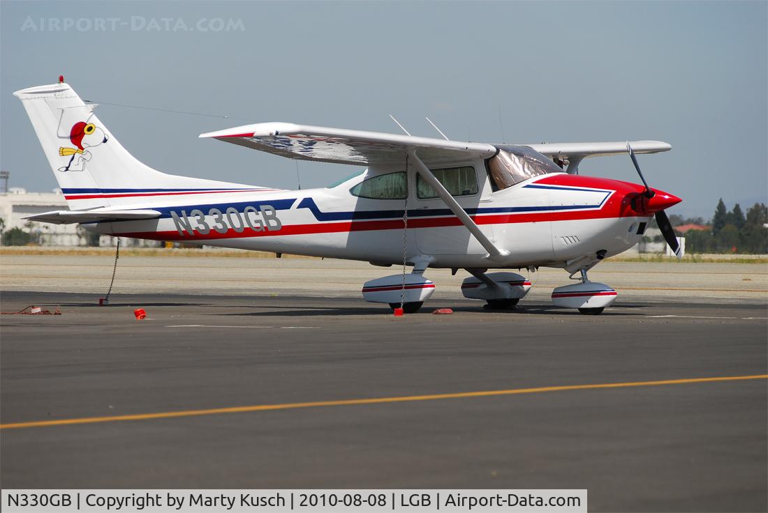 N330GB, 1975 Cessna 182P Skylane C/N 18264242, Snoopy plane.