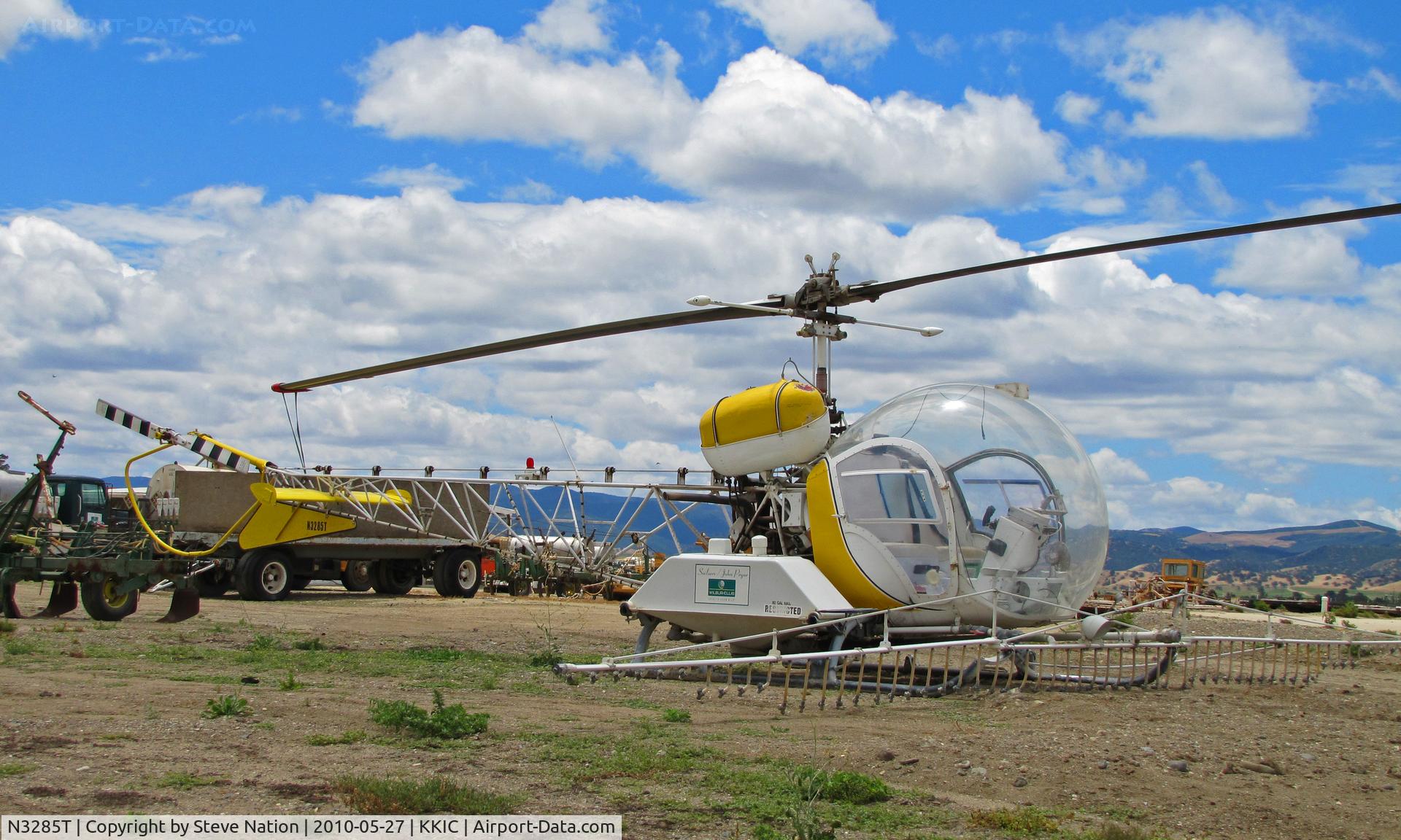 N3098N, 2004 Piper PA-46-350P Malibu Mirage C/N 4636357, Soilserv/John Pryor Wilbur-Ellis 1969 Bell 47G-5 sprayer @ King City