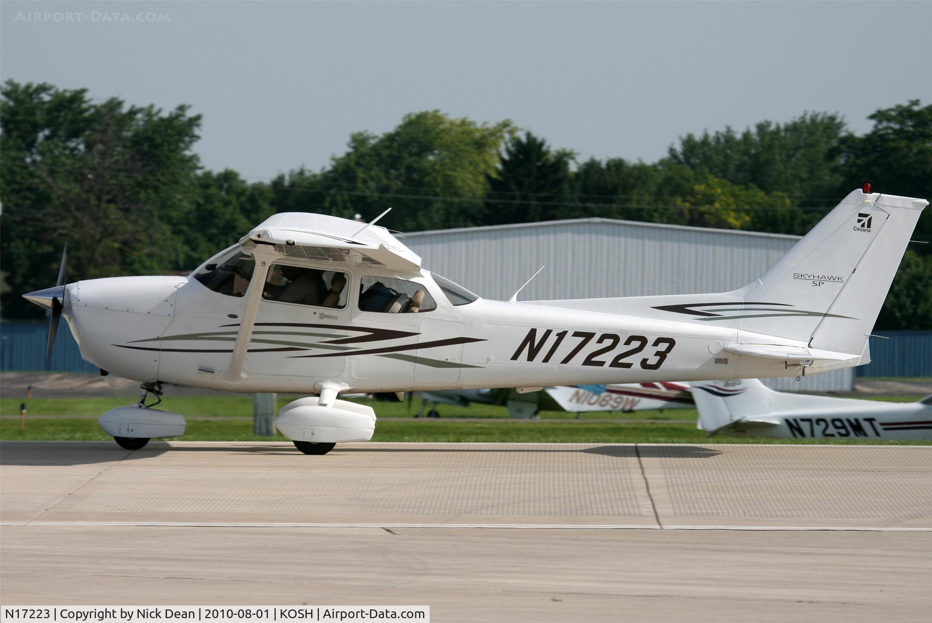 N17223, 2007 Cessna 172S C/N 172S10635, KOSH