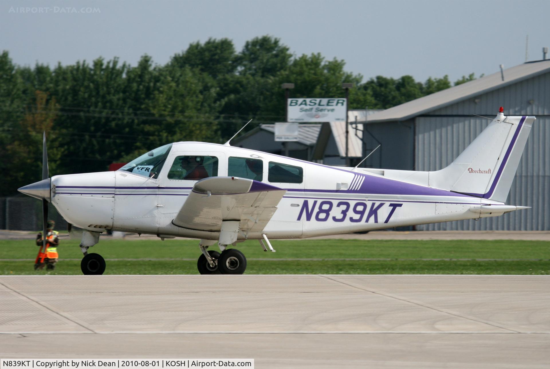 N839KT, 1982 Beech C23 Sundowner 180 C/N M-2352, KOSH