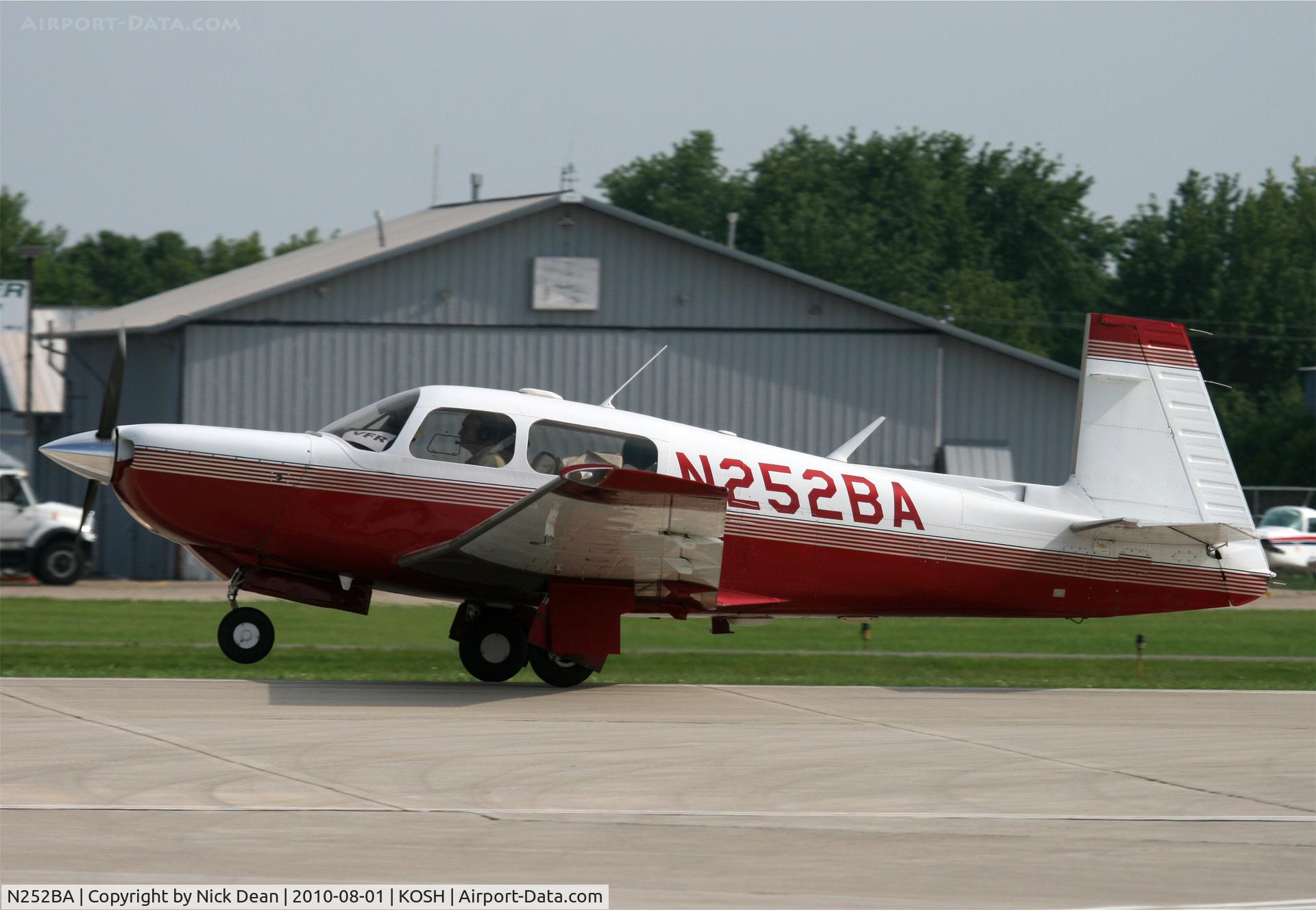 N252BA, Mooney M20K C/N 25-1122, KOSH