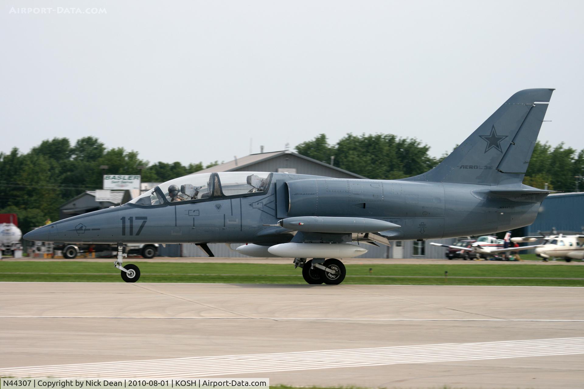 N44307, 1984 Aero L-39C Albatros C/N 432917, KOSH