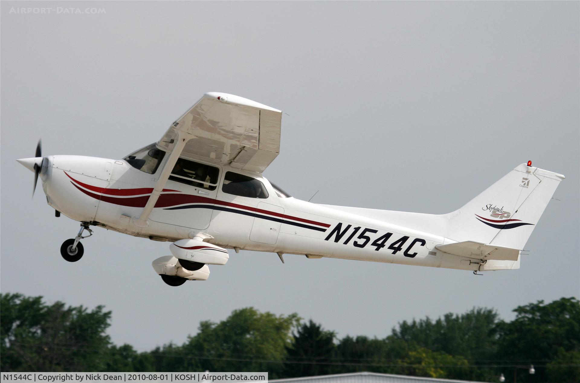 N1544C, 2000 Cessna 172S C/N 172S8365, KOSH
