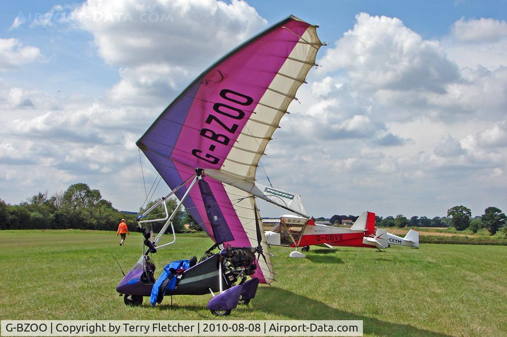 G-BZOO, 2000 Pegasus Quantum 15-912 C/N 7702, 2000 Cyclone Airsports Ltd Trading As Pegasus Aviation PEGASUS QUANTUM 15-912, c/n: 7702 at 2010 Stoke Golding Stakeout