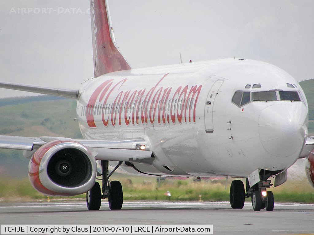 TC-TJE, 1992 Boeing 737-4Y0 C/N 26073, Turning after landing