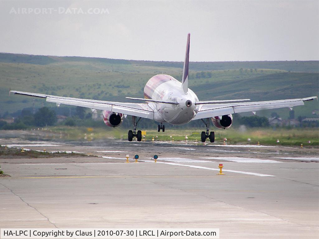 HA-LPC, 1998 Airbus A320-233 C/N 892, Touchdown