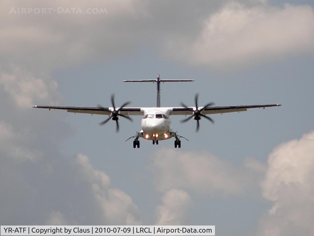 YR-ATF, 1999 ATR 42-500 C/N 599, Landing from Vienna