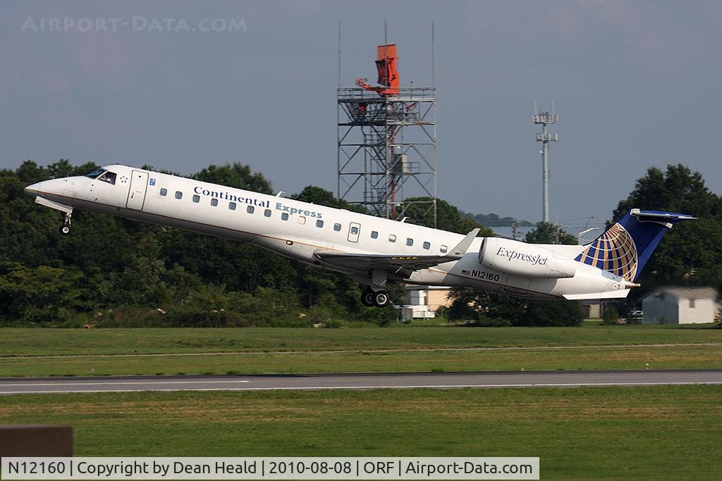 N12160, 2004 Embraer ERJ-145XR (EMB-145XR) C/N 145799, Continental Express (ExpressJet Airline) N12160 (FLT BTA2901) departing RWY 5 en route to Houston Bush Intercontinental (KIAH).