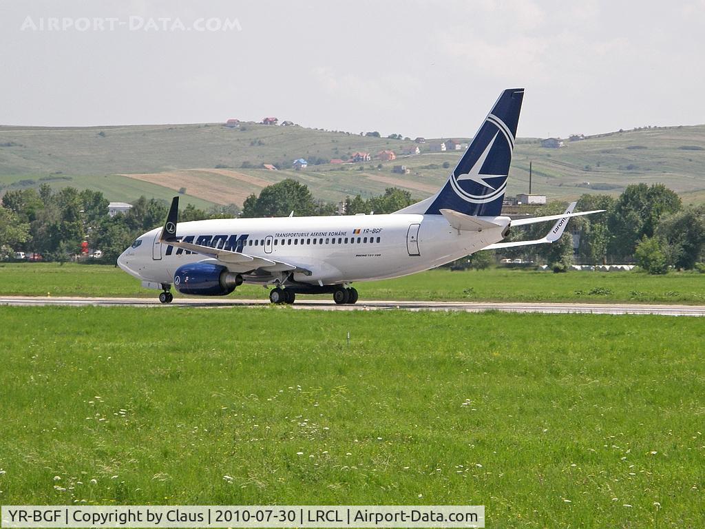 YR-BGF, 2001 Boeing 737-78J C/N 28440, Taxi for parking