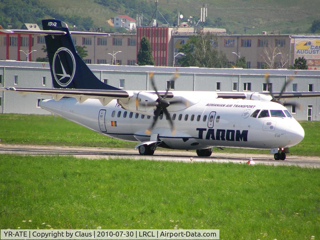YR-ATE, 1998 ATR 42-500 C/N 596, Taxi for takeoff to OTP