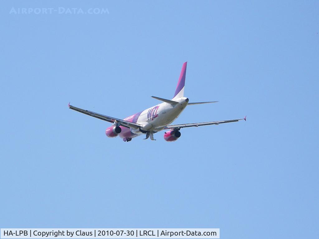 HA-LPB, 2001 Airbus A320-233 C/N 1635, Sky shot