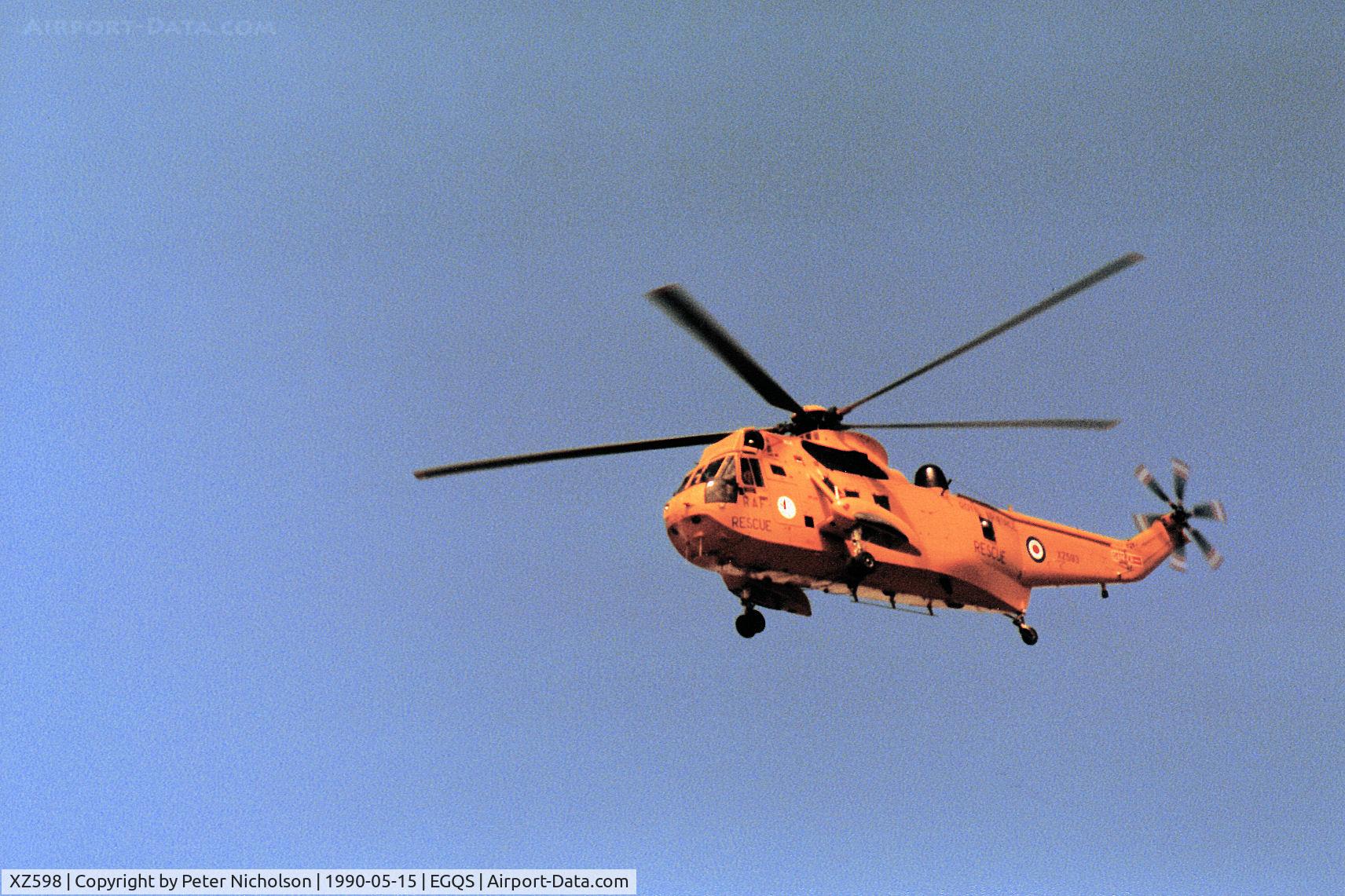 XZ598, 1978 Westland Sea King HAR.3 C/N WA864, Sea King HAR.3 of 202 Squadron overflying RAF Lossiemouth in May 1990.