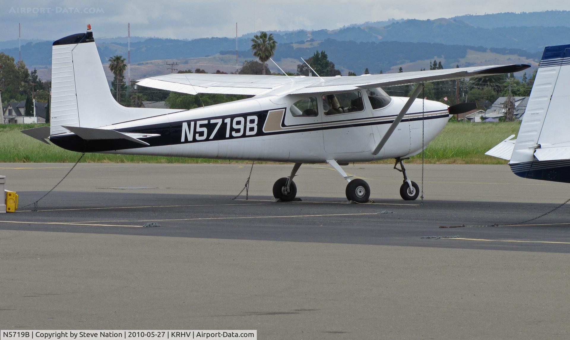N3694D, 1980 Beech B-60 Duke C/N P-552, 1956 Cessna 172 still active @ KRHV