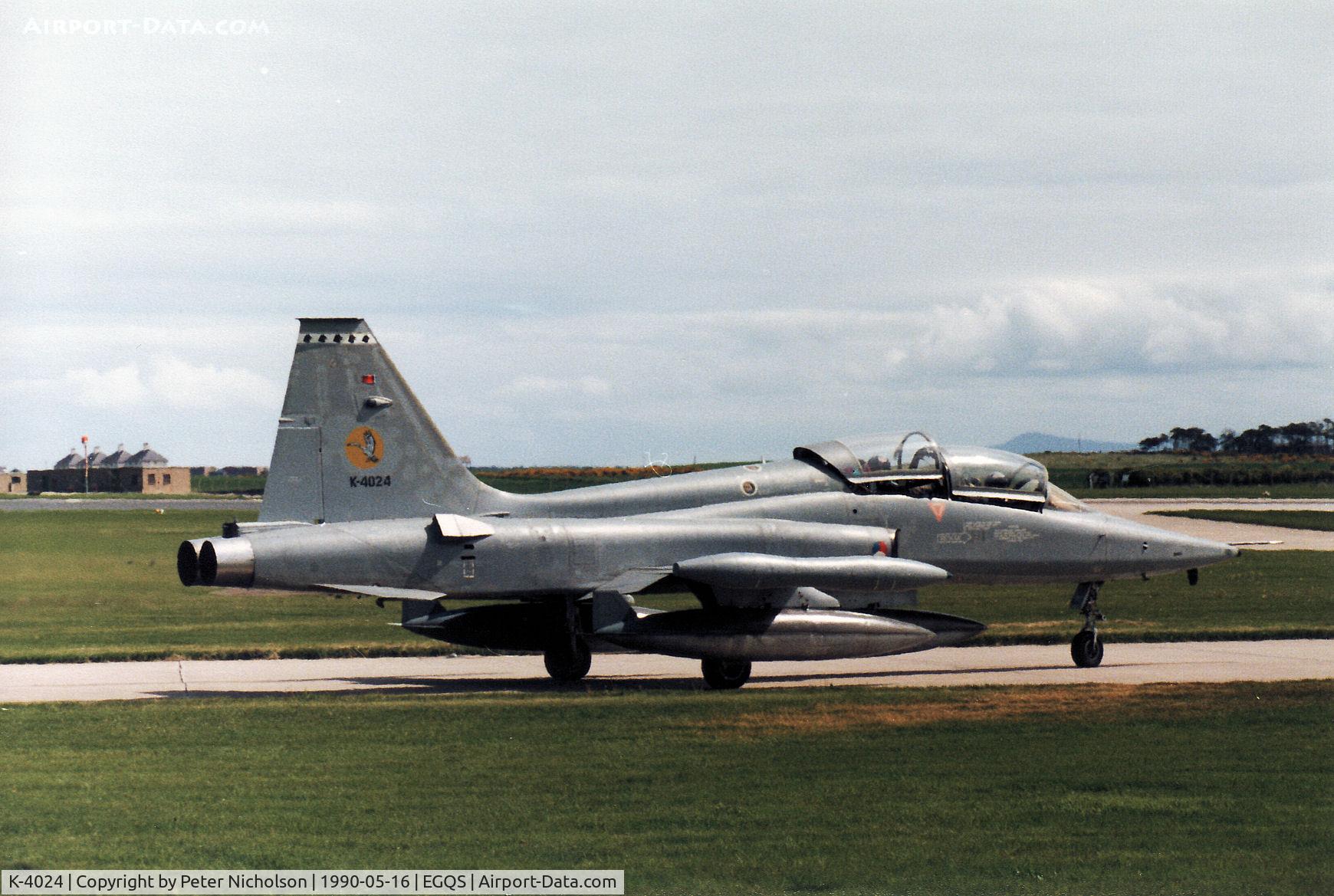 K-4024, 1971 Northrop (Canadair) NF-5B (CL-226) C/N 4024, Another view of this 316 Squadron NF-5B preparing to join the active runway at RAF Lossiemouth in May 1990.
