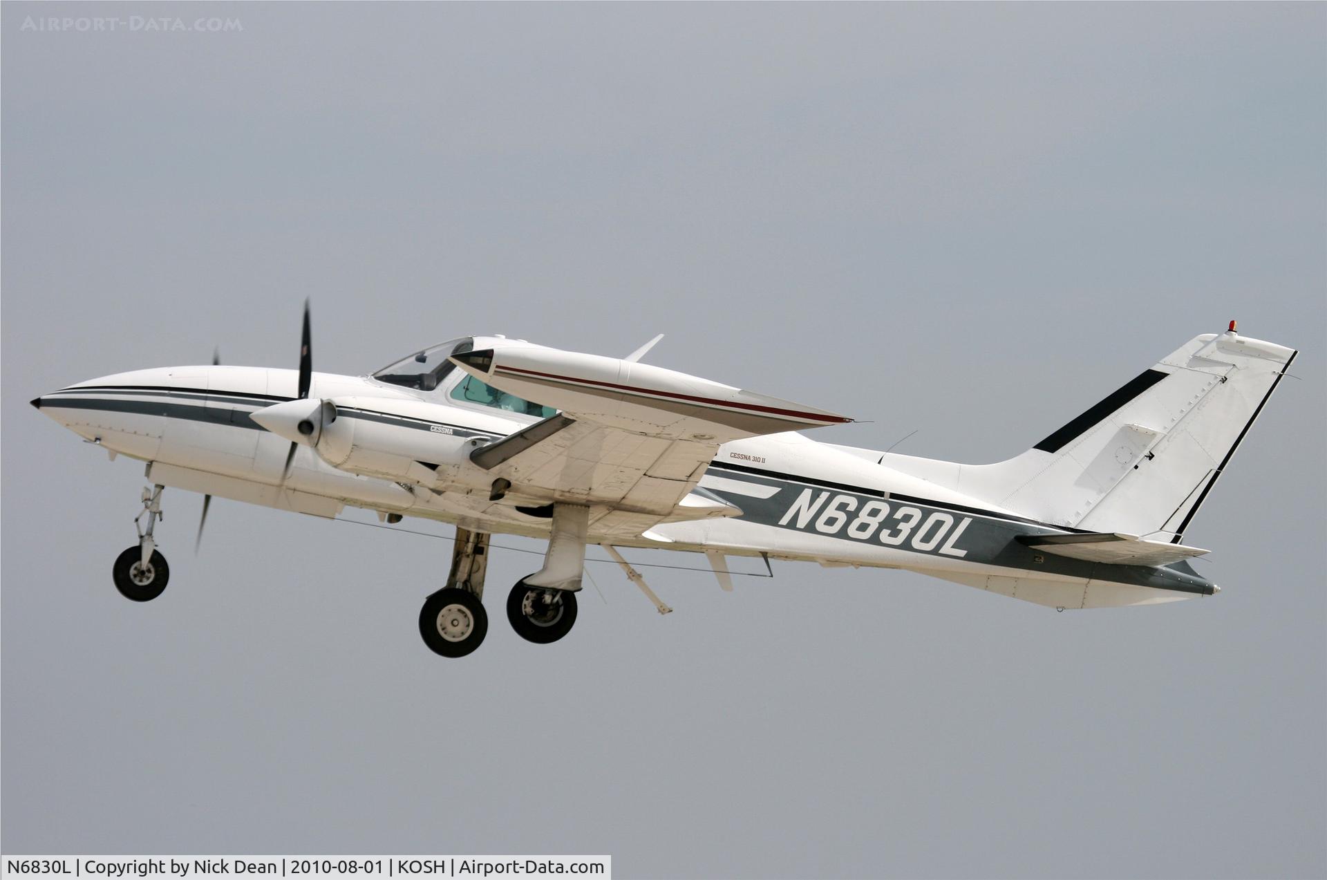 N6830L, 1980 Cessna T310R C/N 310R2102, KOSH