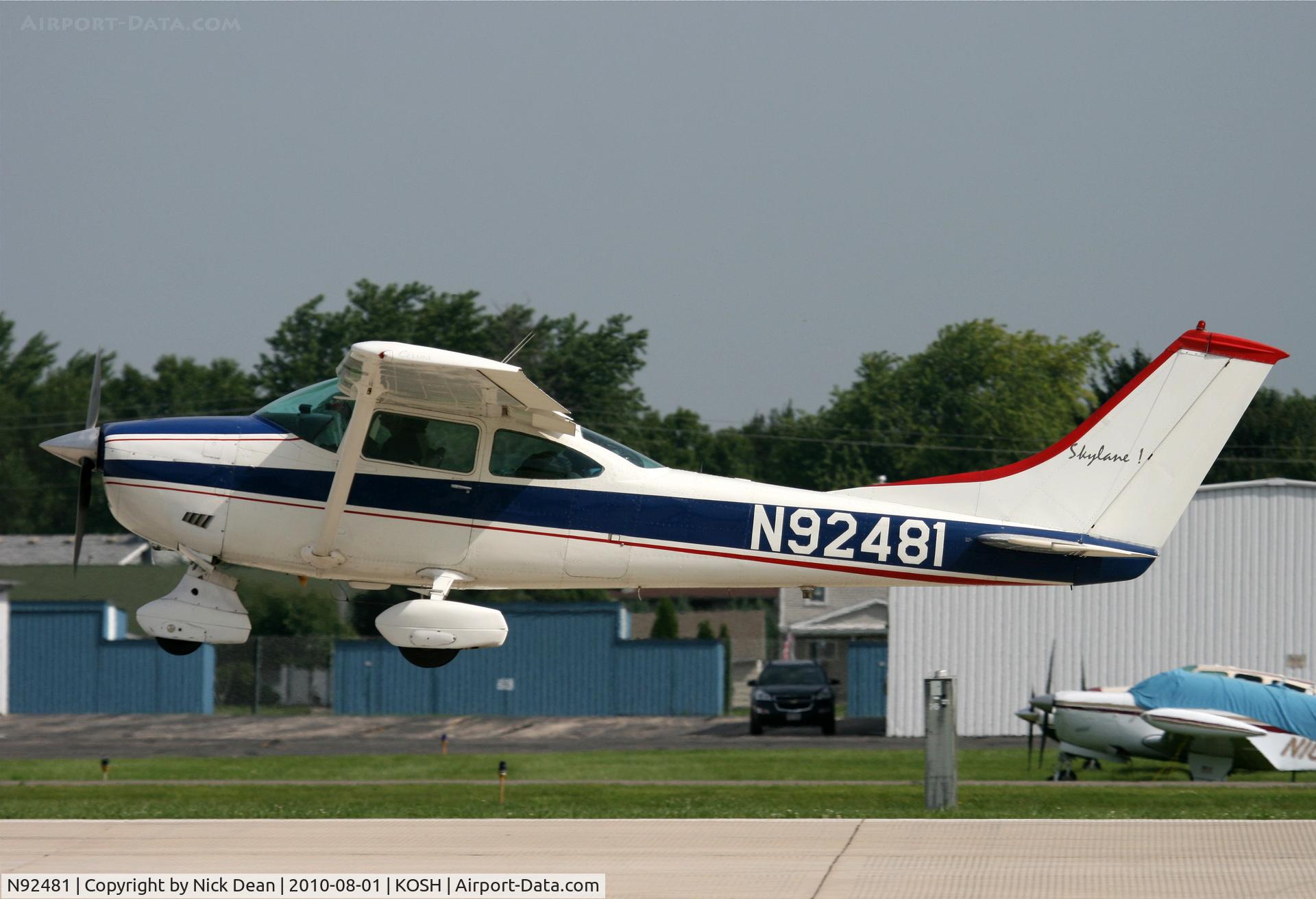 N92481, 1970 Cessna 182N Skylane C/N 18260225, KOSH