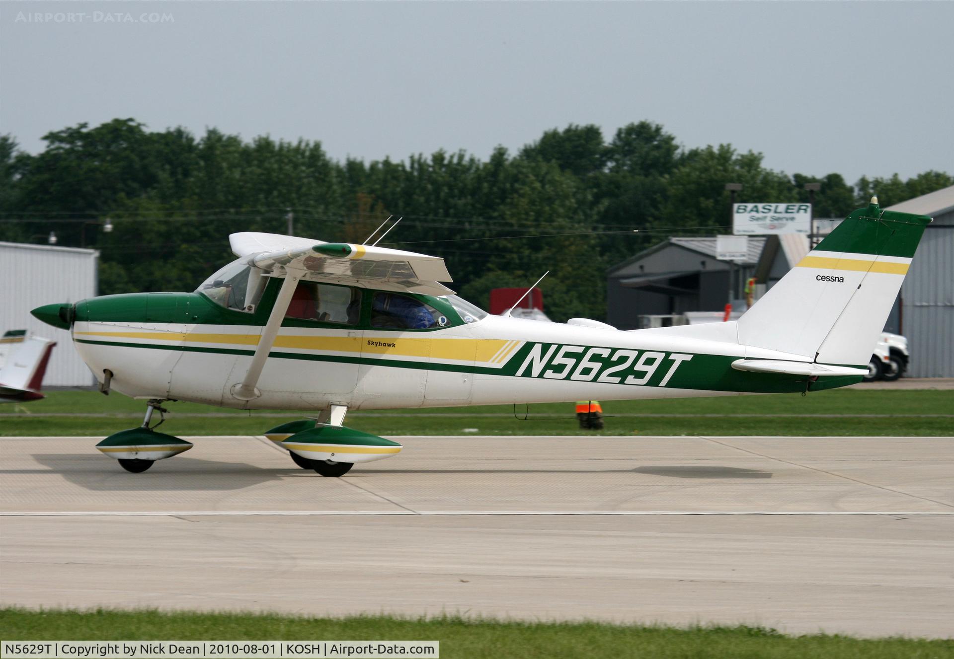 N5629T, 1964 Cessna 172E C/N 17251529, KOSH