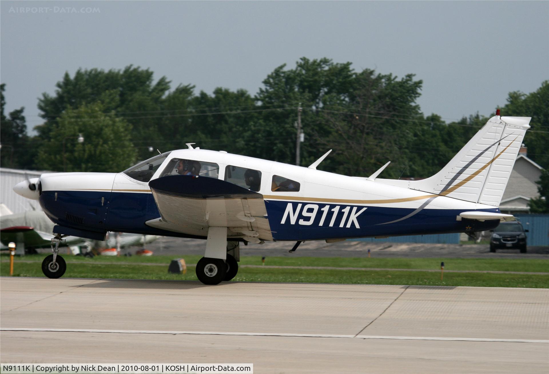 N9111K, 1976 Piper PA-28R-200 C/N 28R-7635221, KOSH