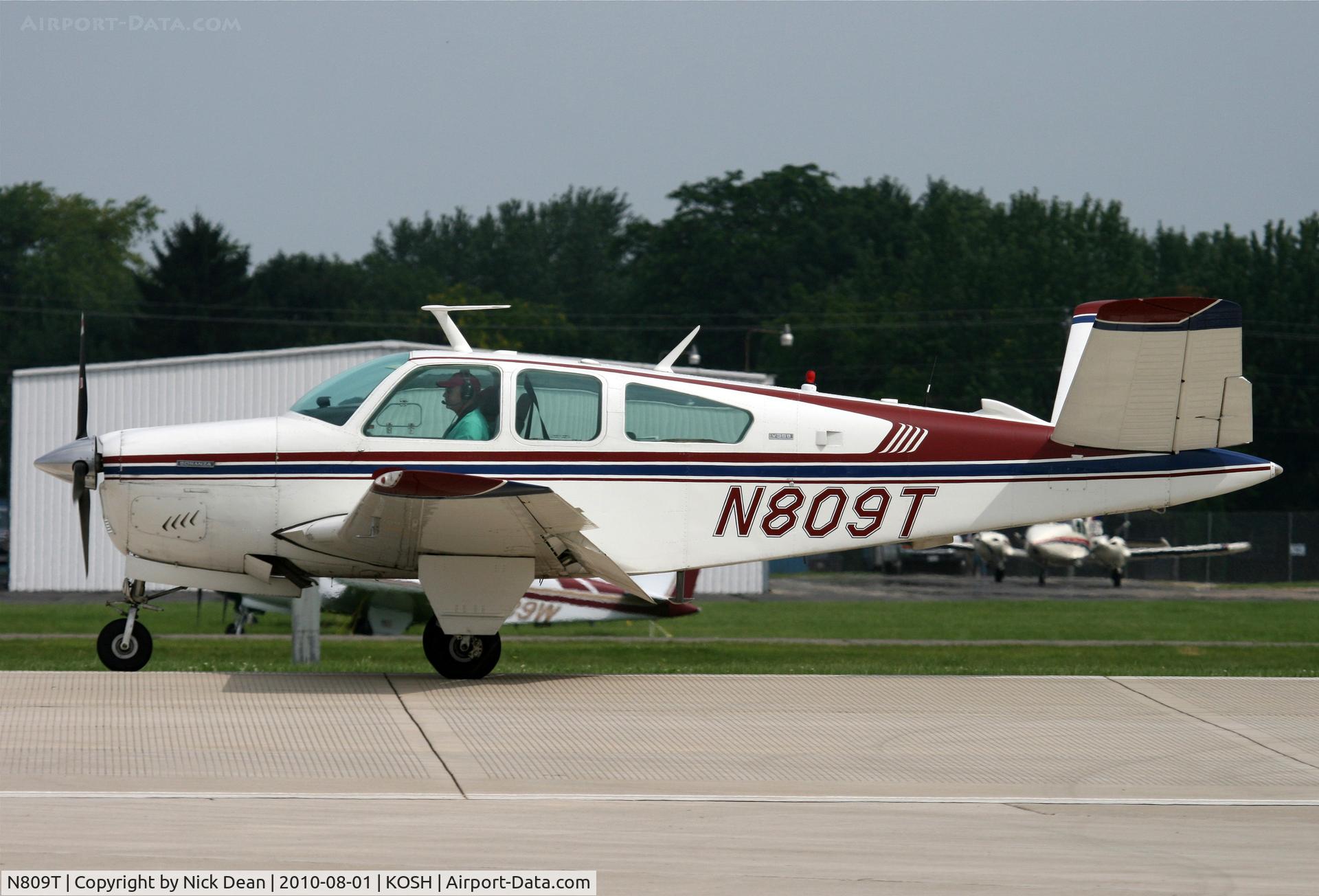 N809T, 1973 Beech V35B Bonanza C/N D-9460, KOSH