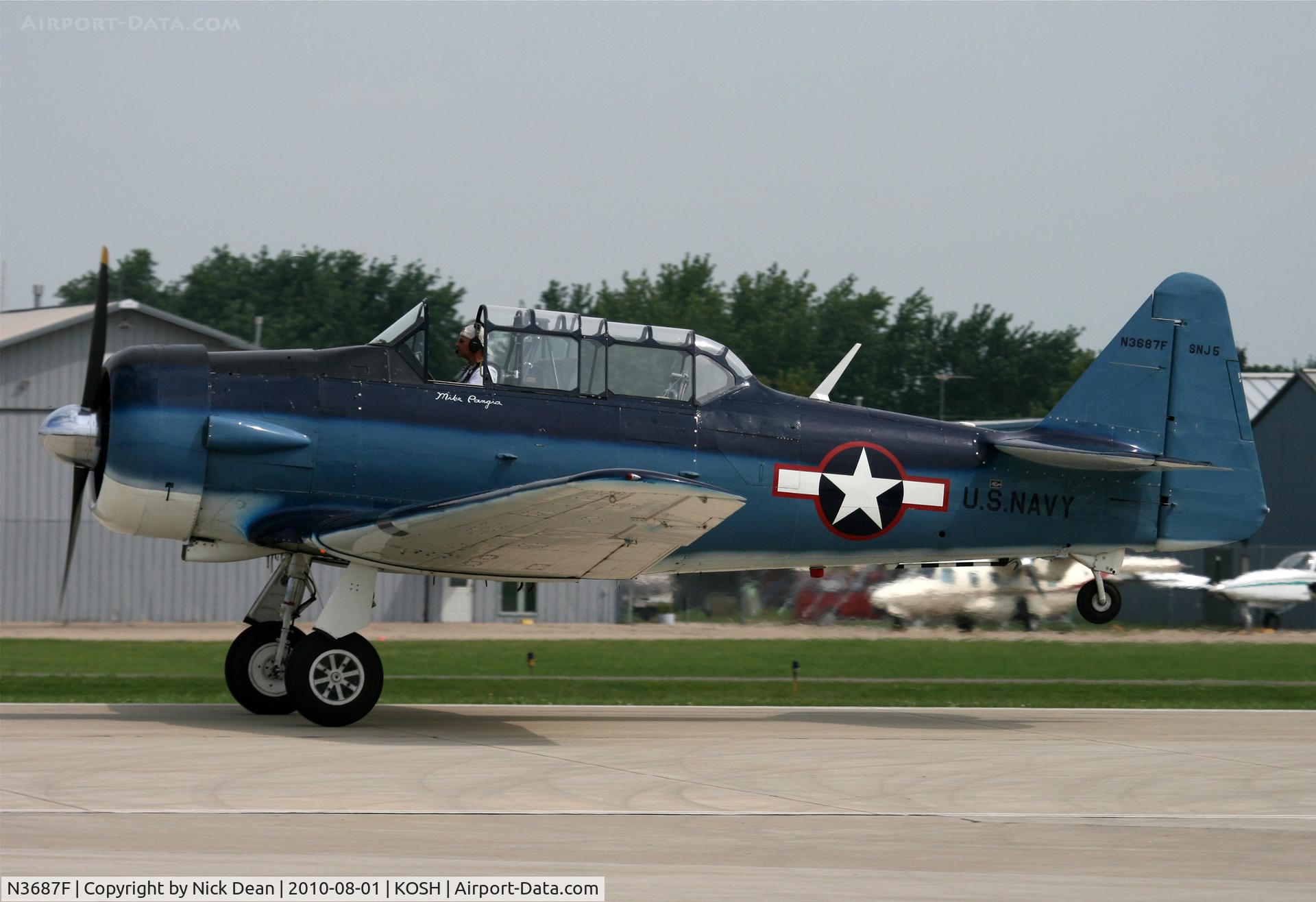 N3687F, 1958 North American SNJ-5 Texan Texan C/N 88-15902, KOSH