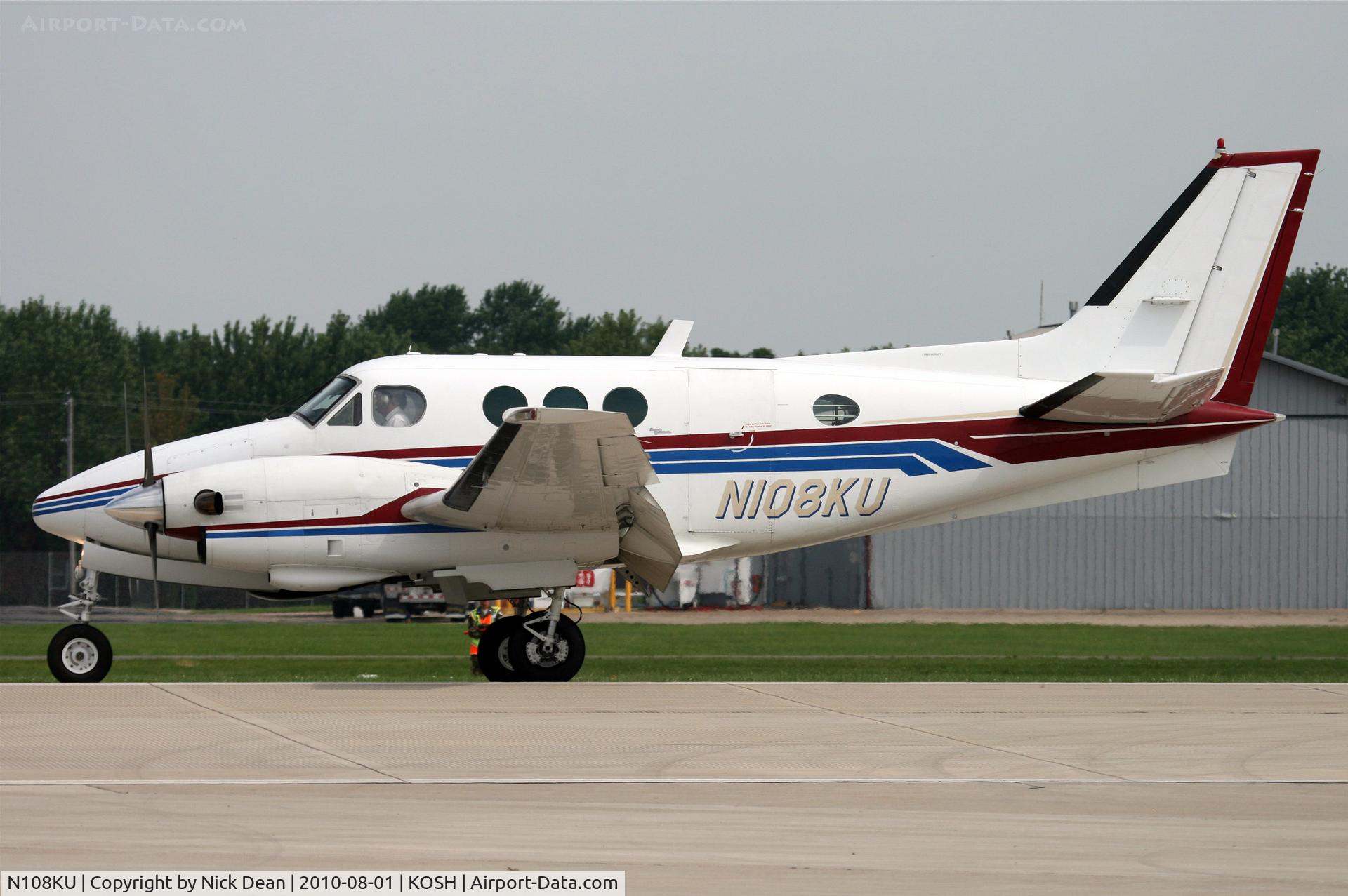 N108KU, 1972 Beech C90 King Air C/N LJ-568, KOSH