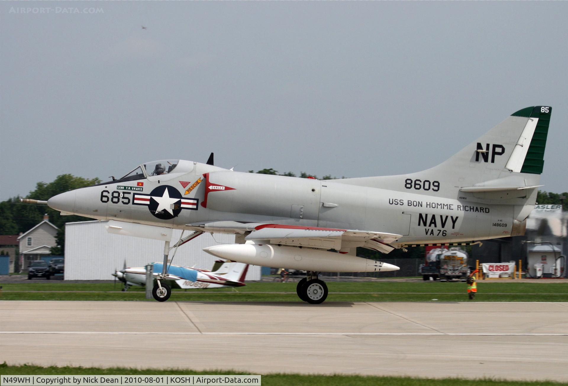 N49WH, 1959 Douglas A-4B Skyhawk C/N 11366, KOSH