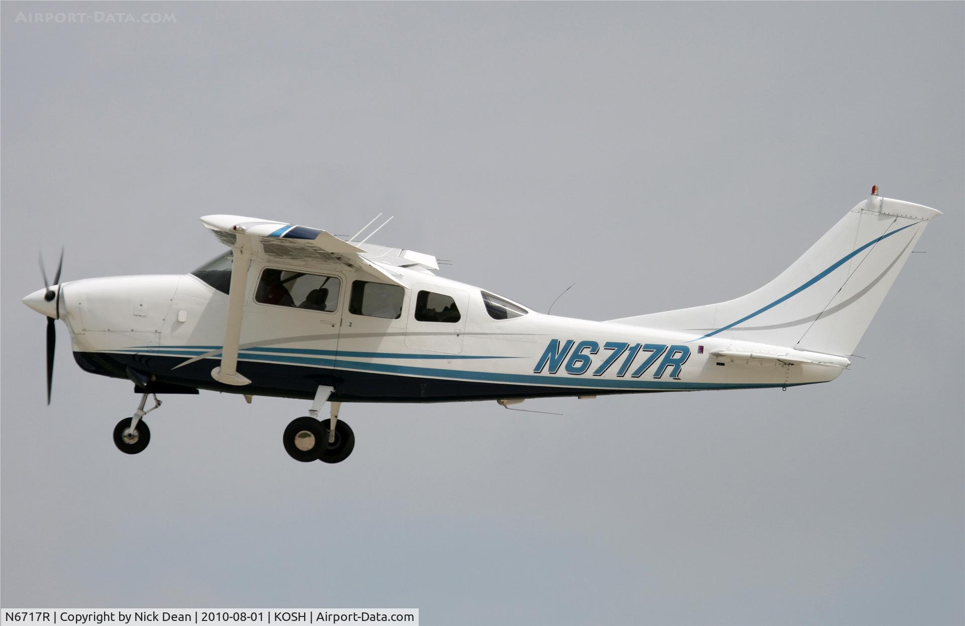 N6717R, 1966 Cessna T210F Turbo Centurion C/N T210-0117, KOSH
