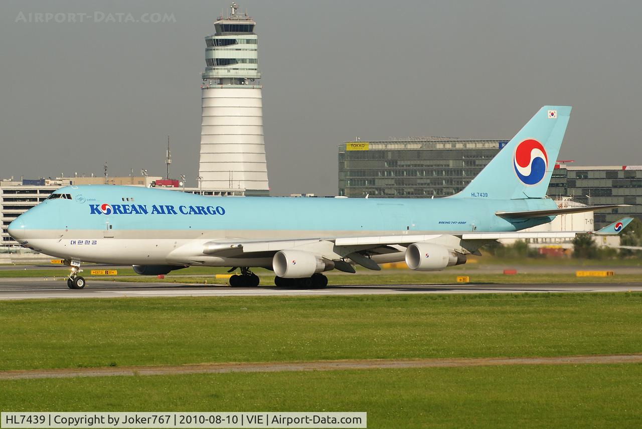HL7439, 2003 Boeing 747-4B5F/SCD C/N 33516, Korean Air Cargo