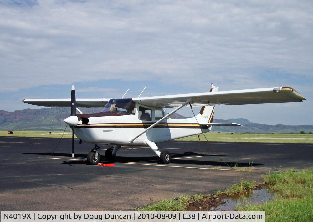 N4019X, 1969 Aero Commander 100-180 Lark Commander C/N 5119, A very rare find, this aircraft is in nice shape given its age.
