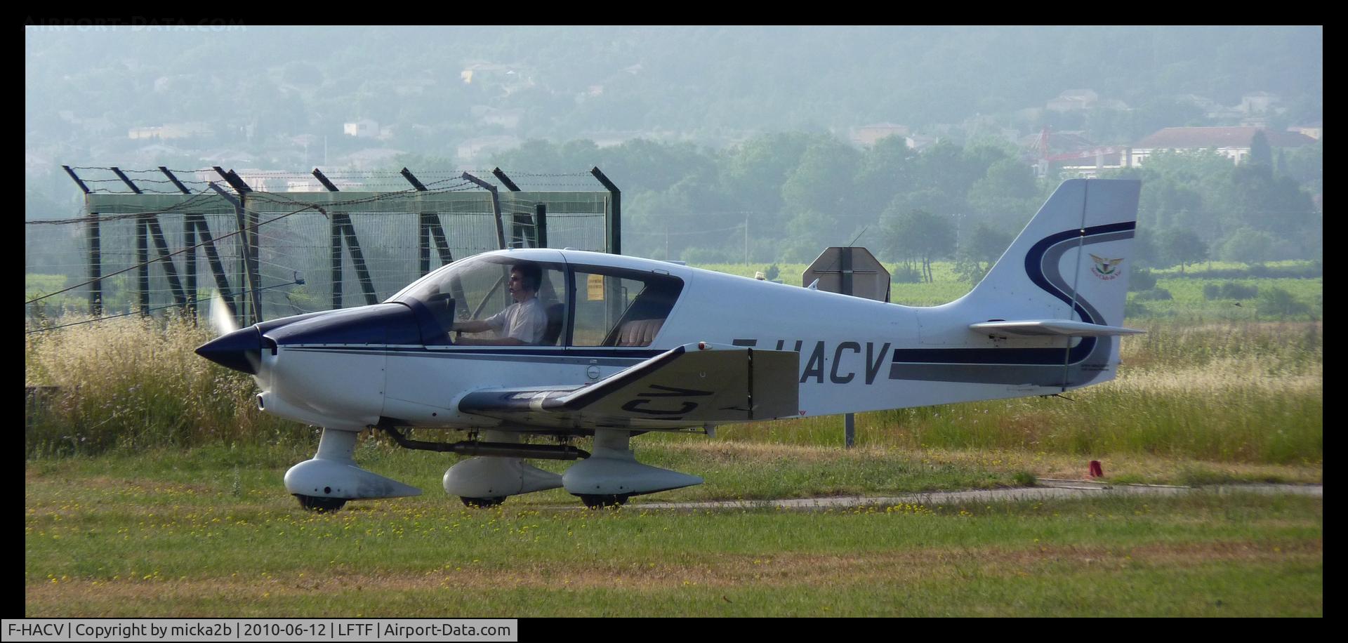 F-HACV, Robin DR-400-120 C/N 2572, Arrival. Crashed at 9 june 2018 in Pierrefeu 