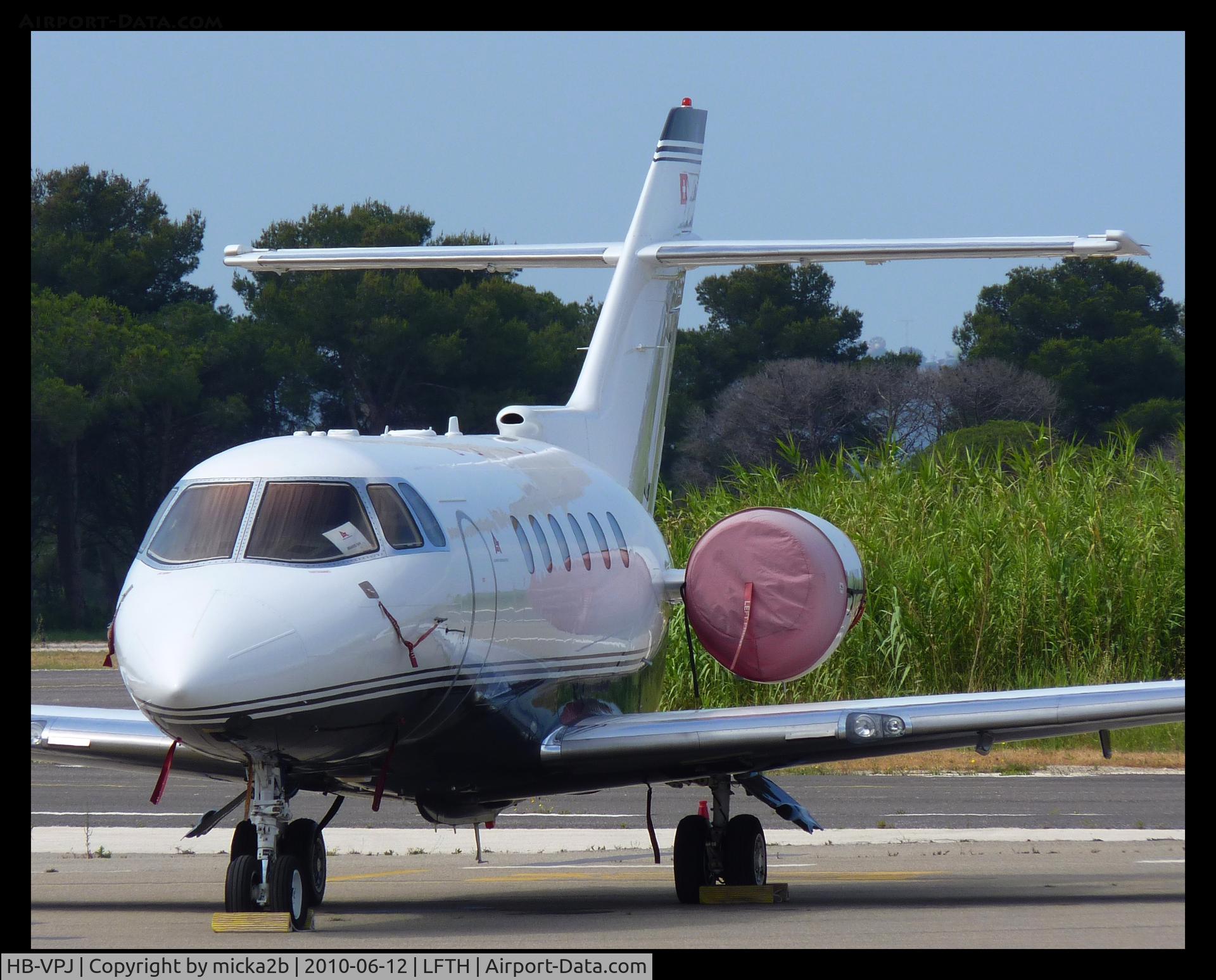 HB-VPJ, 2007 Hawker Beechcraft 900XP C/N HA-0038, Arrival.