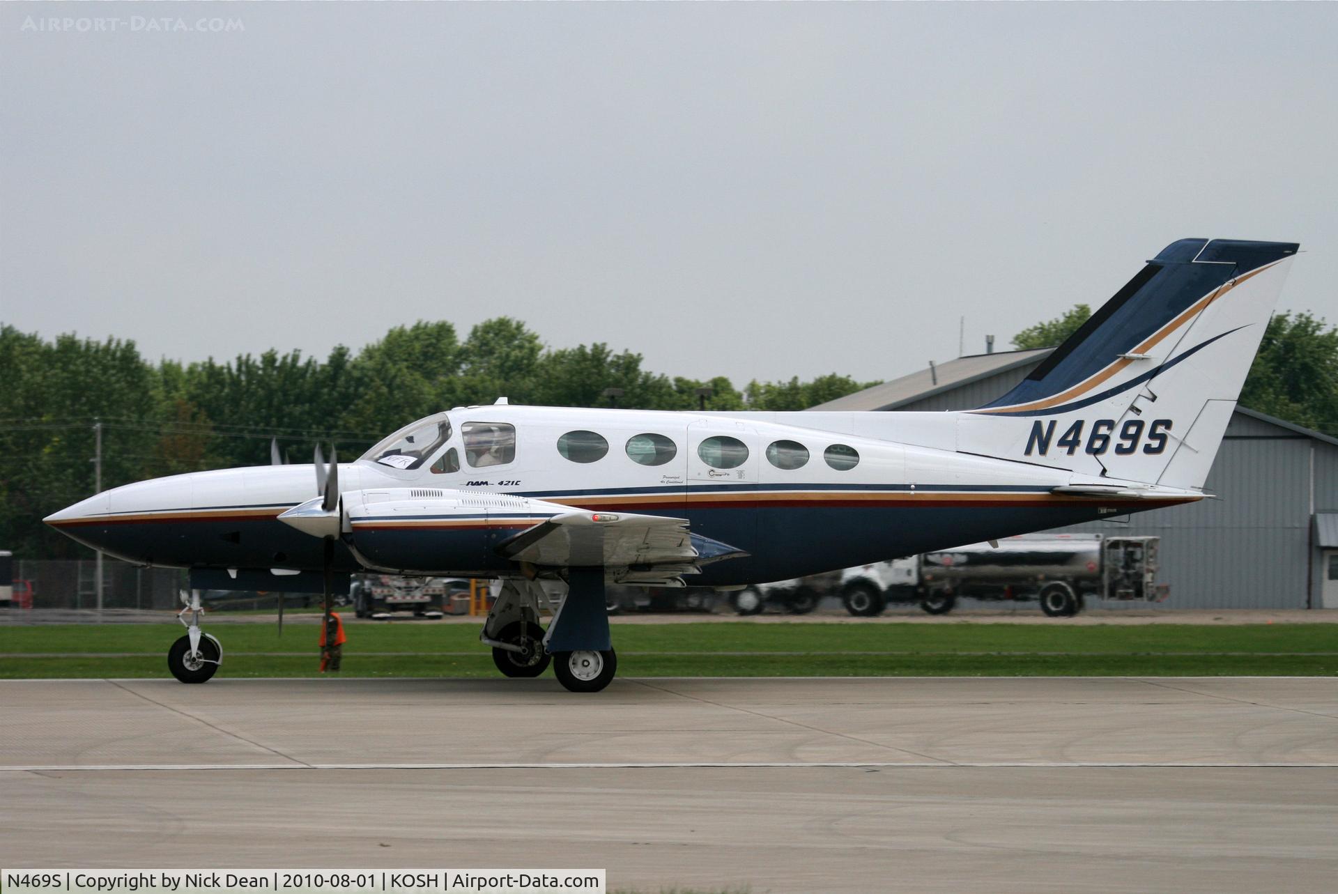 N469S, 1981 Cessna 421C Golden Eagle C/N 421C-1057, KOSH