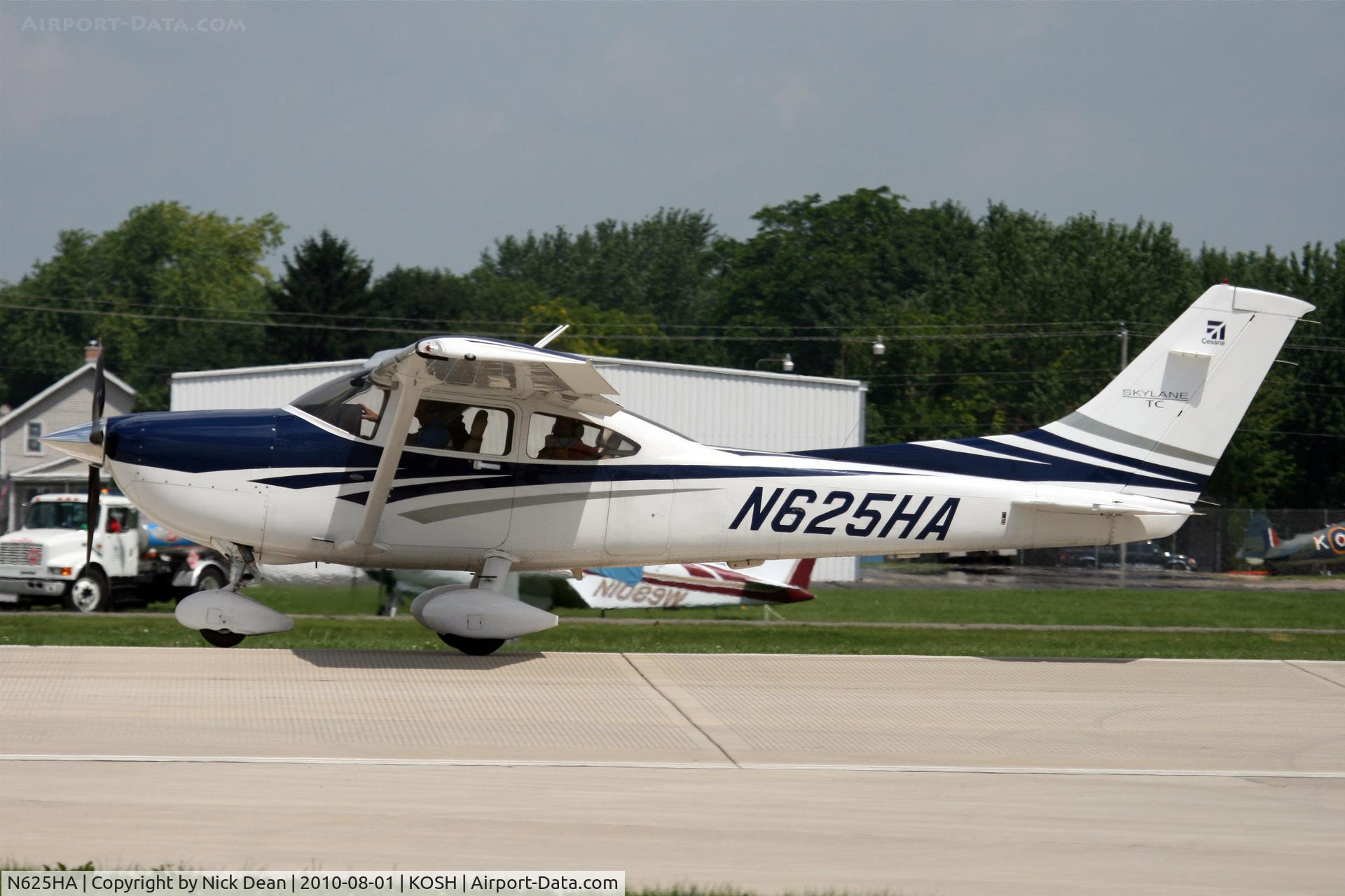 N625HA, 2006 Cessna T182T Turbo Skylane C/N T18208626, KOSH