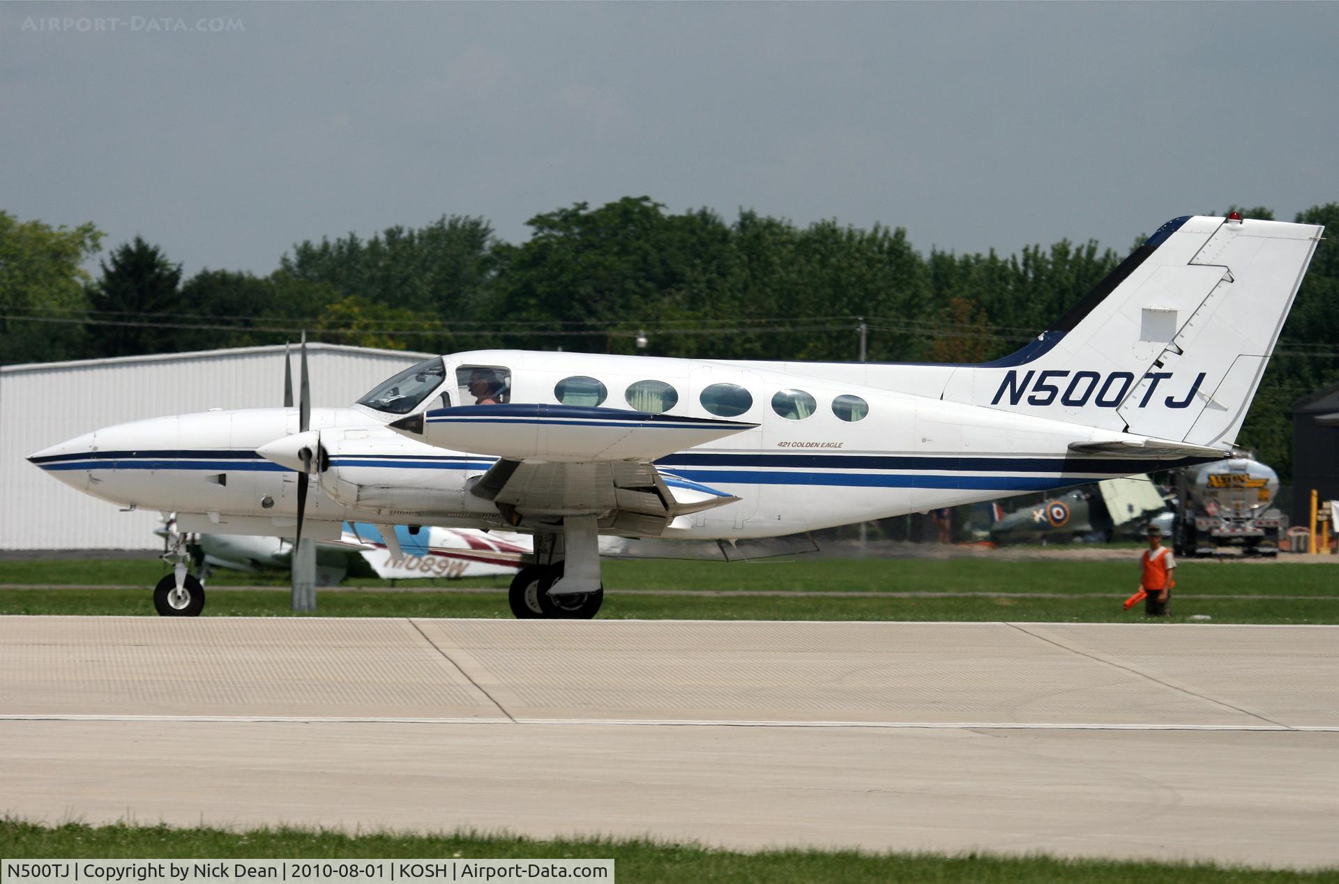 N500TJ, 1974 Cessna 421B Golden Eagle C/N 421B0585, KOSH