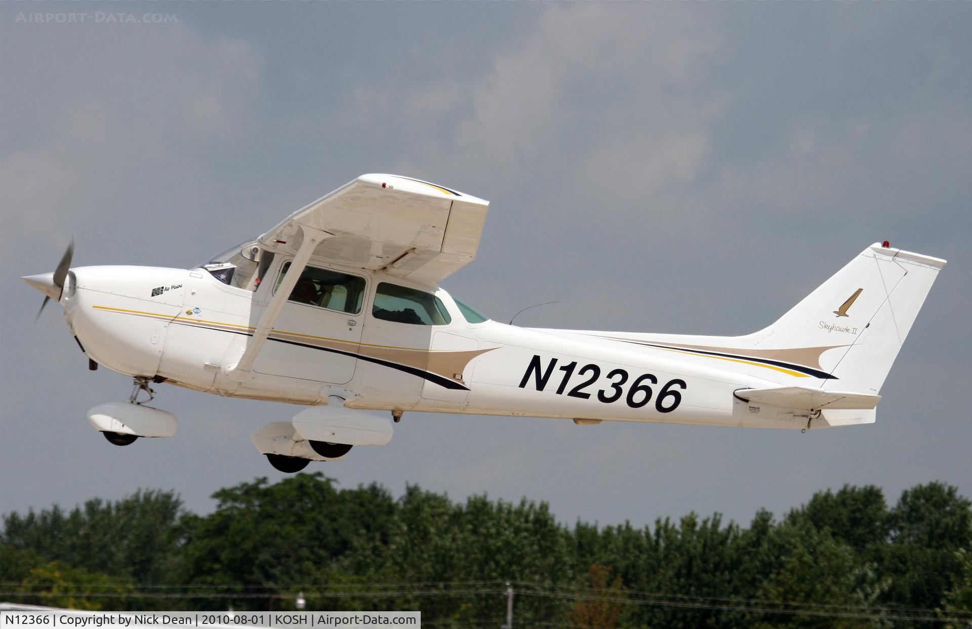 N12366, 1973 Cessna 172M C/N 17261951, KOSH